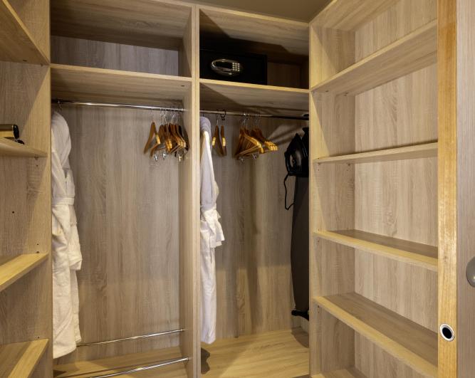 HOTEL DE CASTIGLIONE ****