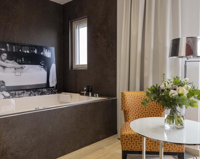 HOTEL DE CASTIGLIONE ****