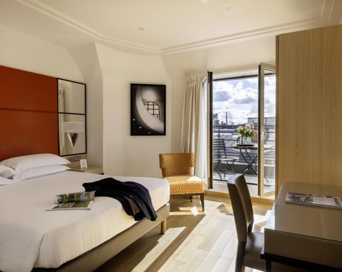 HOTEL DE CASTIGLIONE ****