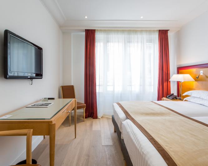 HOTEL DE CASTIGLIONE ****