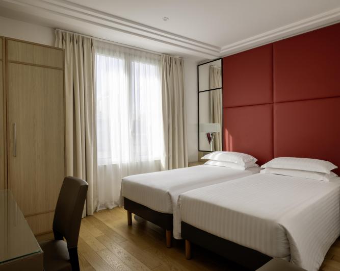 HOTEL DE CASTIGLIONE ****