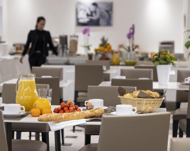 HOTEL DE CASTIGLIONE ****